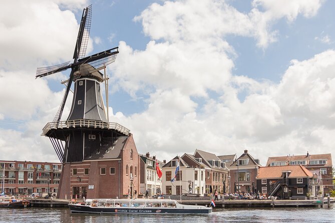 Haarlem Cheese and Wine Cruise - How the onboard storytelling works (and what to listen for)