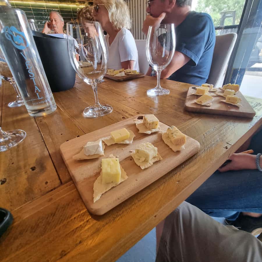 Hunter Valley: Wine, Gin, Cheese and Chocolate Tour - Who this tour suits best (and who should pass)