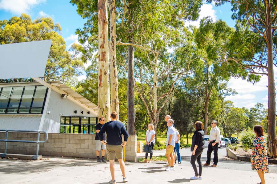 Hunter Valley: Wine, Spirits, and Cheese Tour with Lunch - Lunch at mid-day: 1 course with wine or beer included