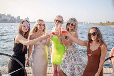 JFarwell Sunset Wine and Cheese Yacht Sailing - Helping with the sails: why it changes the whole experience