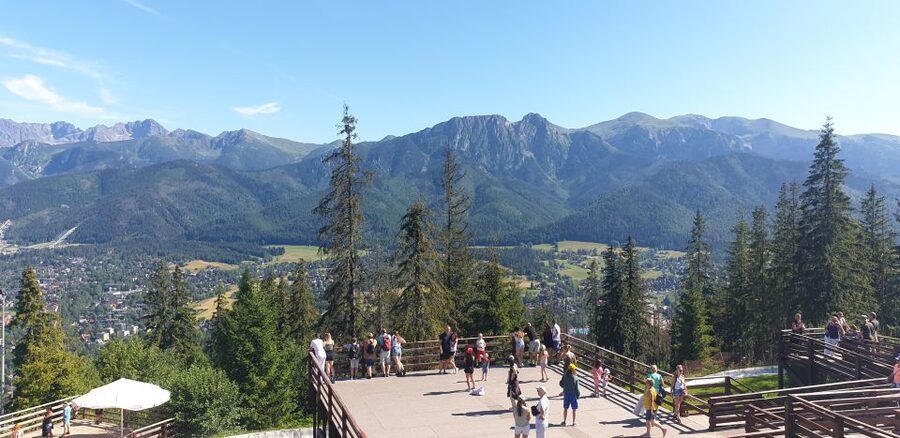 Krakow: Zakopane, Funicular, Cheese, and Highland Day Trip - Oscypek and Local Alcohol at a Traditional Bacówka