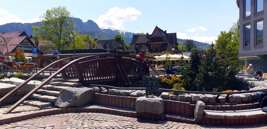 Krakow: Zakopane, Funicular, Cheese, and Highland Day Trip - Price and Value: What $22 Covers for a 9-Hour Mountain Day