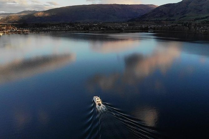 Lake Wanaka 1-Hour Cruise Including Wine and Cheese - Music, conversation, and whether you’ll get narration