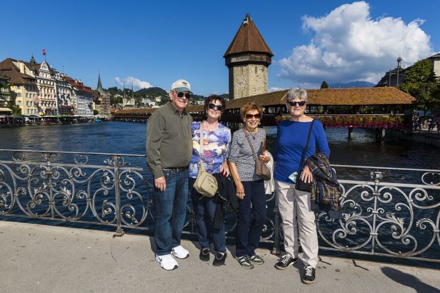 Lucerne: Walking and Boat Tour with Cheese & Wine Tasting - Optional Swiss cheese and wine tasting: a smart way to end