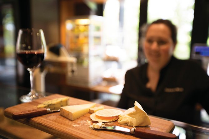 Luxury Private 90min Wine and Cheese Yarra River Cruise - Practical Tips for a Smooth Cruise (Without Overthinking It)