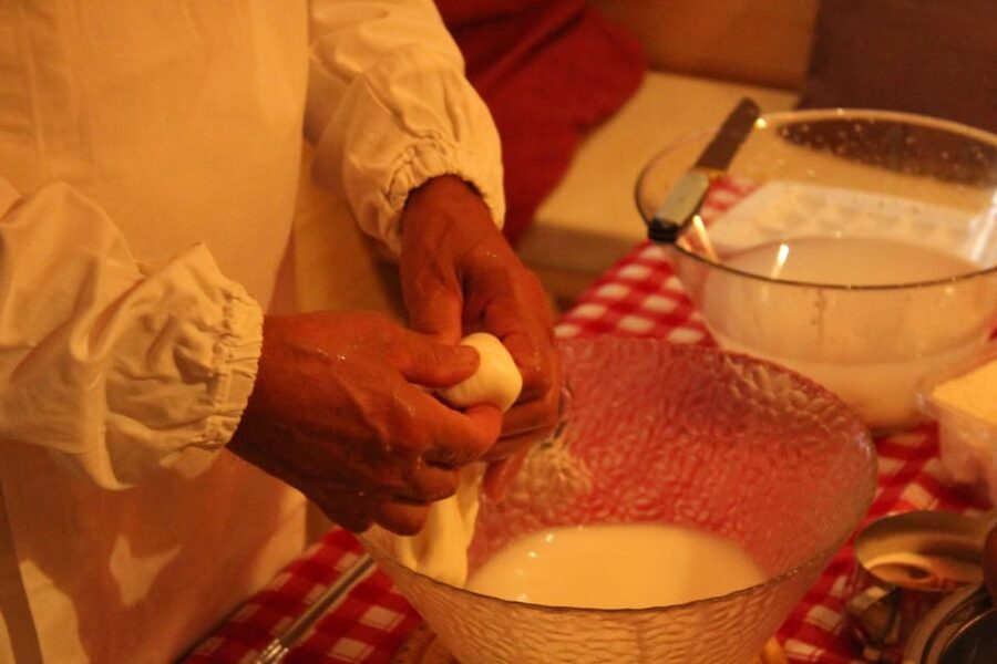 Matera: Mozzarella and Cheese tasting with a Cheesemaker - FAQ