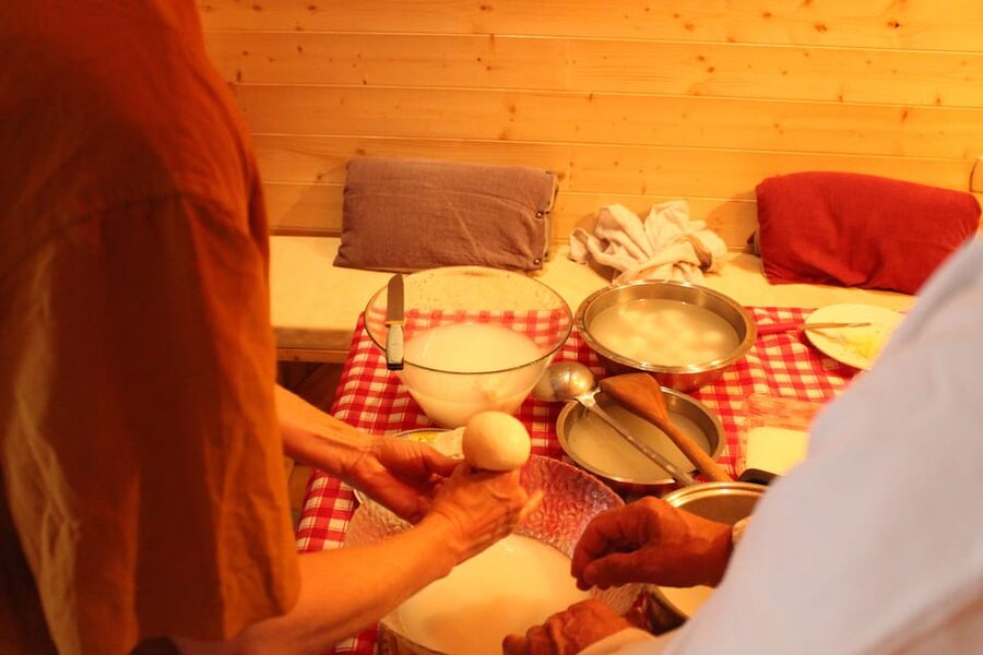 Matera: Mozzarella and Cheese tasting with a Cheesemaker - Should you book the Matera mozzarella and cheese tasting workshop?