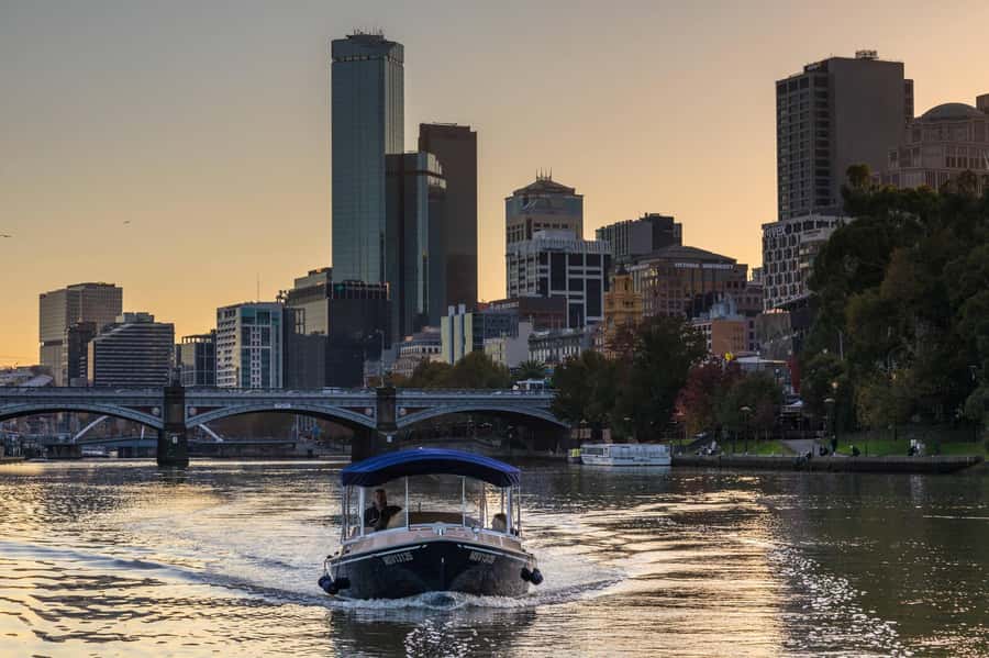Melbourne: Private Yarra River Cruise w/ Cheese & Wine - Who this cruise suits best (and who should consider something else)