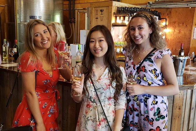 Niagara-on-the-Lake Wine Aft Tour with Cheese from Niagara Falls - Wine purchases and souvenirs: how to plan for the stuff you’ll want
