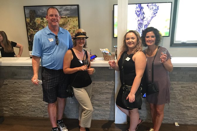 Niagara-on-the-Lake Wine Aft Tour with Cheese from Niagara Falls - Who this tour is best for (and who should pick a different plan)