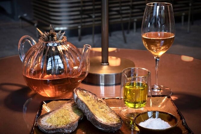 Olive Oil, Cheese, and Wine Tasting with Local Expert - Meeting at Il Fiorello and setting expectations for your 2 hours