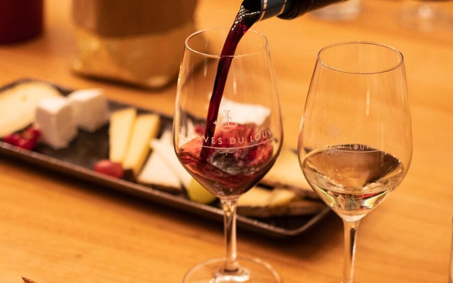 Paris: Apéro Wine and Cheese Tasting Experience - Key things that make this apéro tasting worth your time