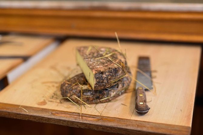 Paris Cheesemaking Workshop including Wine and Cheese Tasting with an Expert - The expert-led cheesemaking workshop: what you’ll do step by step