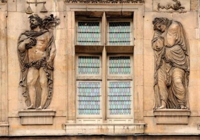 Paris Le Marais Historical Walking Tour with Wine and Cheese Tasting - The Wall of Philip II Augustus: spotting medieval Paris in plain sight