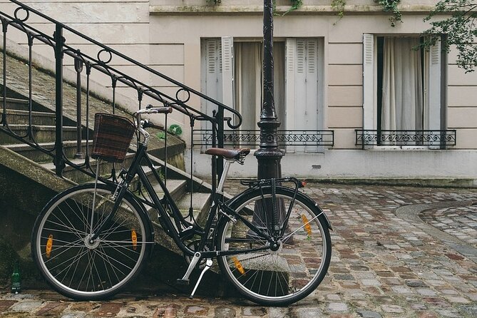 Paris Le Marais Historical Walking Tour with Wine and Cheese Tasting - Le Bistrot de la Place: 4 cheese tastings and 1 wine glass