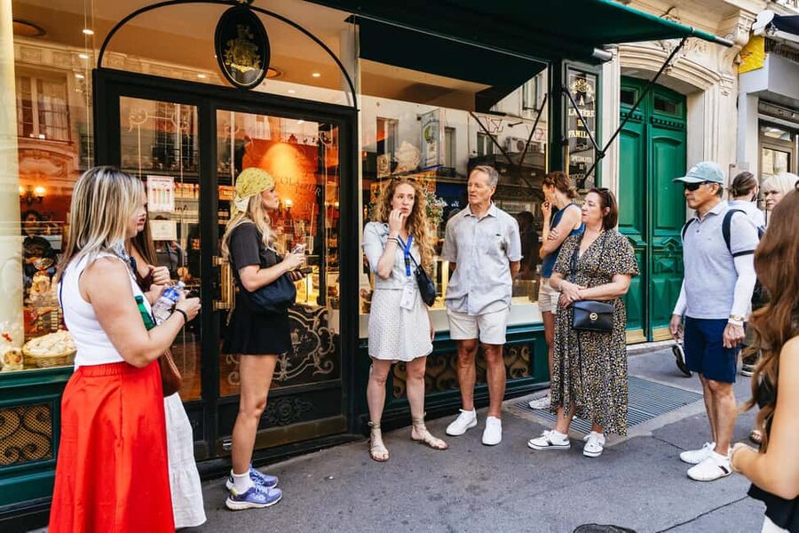 Paris: Montmartre Cheese, Wine & Pastry Guided Walking Tour - Windmills and vineyards: the Montmartre side most people skip