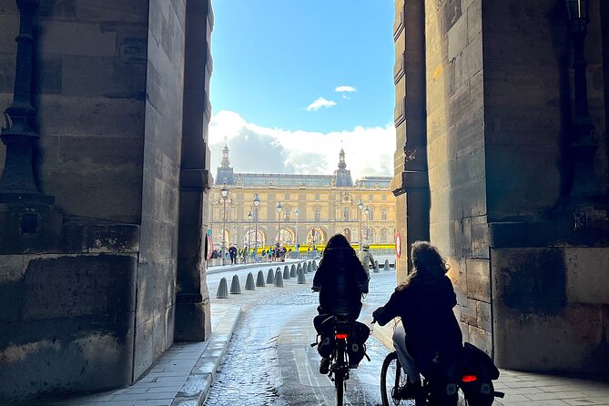 Paris : Private electric bike tour with wine and cheese tasting - Crossing the Seine on Paris’s Oldest Bridge: A Great Reset