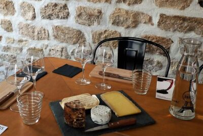 Paris Wine and Cheese Pairing Small-Group Experience - Cheese isn’t filler here, it’s the point