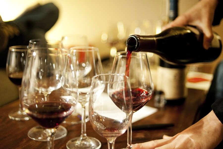 Paris: Wine and Cheese Tasting - Stepping Into a Paris Cave à Vin for a 90-Minute Sip-and-Learn