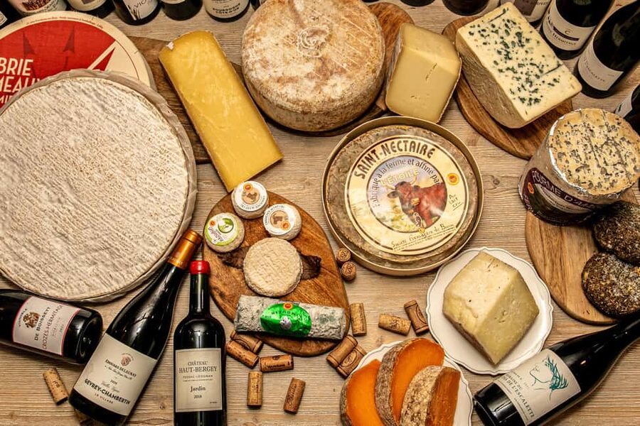 Paris: Wine & Cheese Tasting Master Class Near Eiffel Tower - Near Eiffel Tower, But With a Real Cellar Vibe