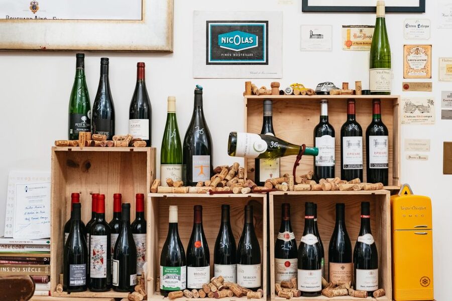Paris: Wine Tasting Experience with 6 Wines and Cheese Board - Who This Wine and Cheese Session Is Best For