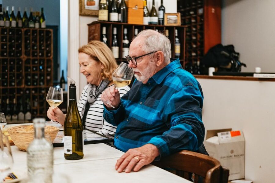 Paris: Wine Tasting Experience with 6 Wines and Cheese Board - Practical Notes to Keep Your Experience Smooth