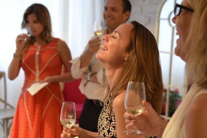 Paris Wine with Cheese Pairing & Tasting Small Group Class - The 2-Hour Flow: From Meeting Point to Champagne Moment