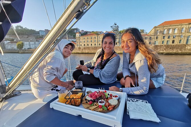 Porto: Wine and cheese tasting on a sailboat on the Douro River - Stop 4: Jardim do Morro—comfort, views, and the cruising mood