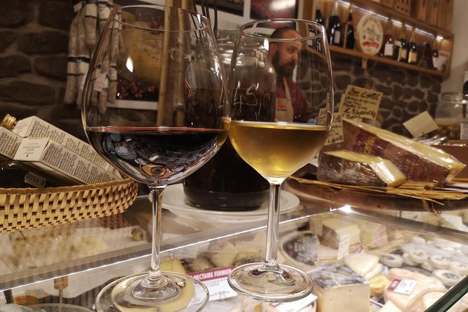 Private 2-Hour Italian Cheese and Wine Tasting in Rome - The Flow of the Tasting: Nine Cheeses and Three Wine Pairings