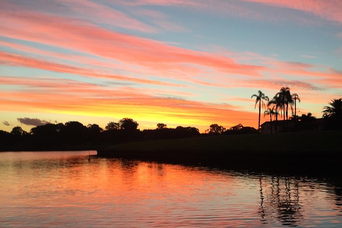 Private, luxury Gold Coast Gondola cruise with cheese & wine - Cheese & wine on board: more than a snack break