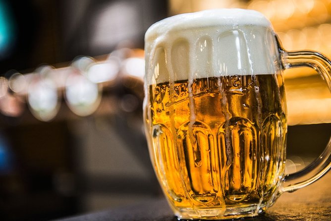 Private Pilsner brewery trip with Chateau and farm cheese tasting - A smooth beer day outside Prague (and why the route matters)