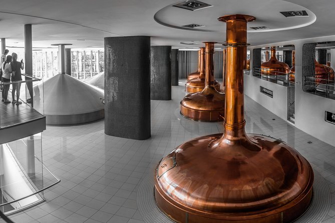 Private Pilsner brewery trip with Chateau and farm cheese tasting - Pilsen historic centre: 45 minutes to orient yourself (and an optional add-on)