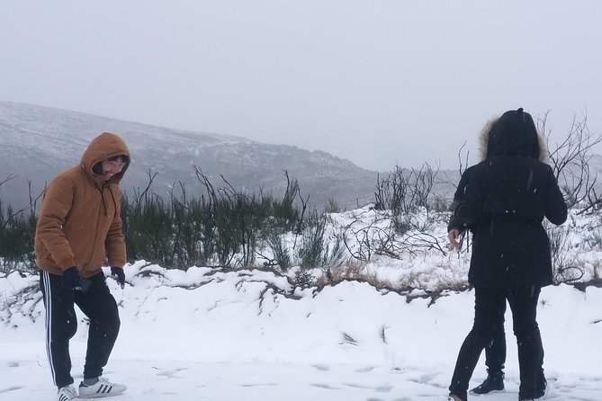 Private Serra da Estrela Gastronomy & Snow Tour from Porto - Lagoa Comprida: the quiet lake made by a dam