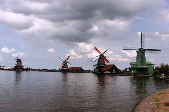 Private Sightseeing Tour to Windmills Cheese Farm and Volendam - Key things I’d plan around before you go