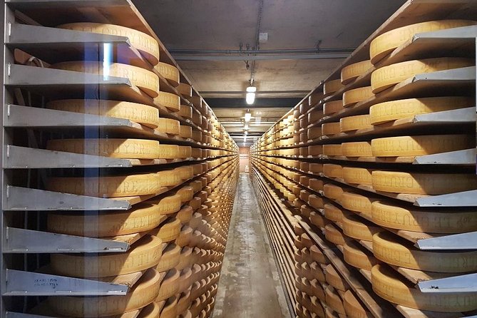 Private Swiss Cheese and Chocolate Tour from Interlaken - Stop by Stop: What You Actually Get From Each Place