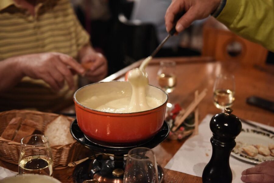 Private Swiss Cheese & Chocolate Tasting Trip in Gruyeres - Getting back to Geneva: comfortable ride, realistic time