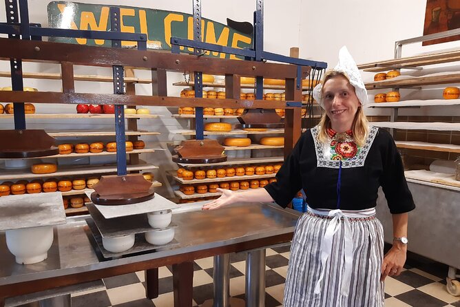 Private Tour of Simonehoeve Cheese Farm and Clog Factory - Getting to Simonehoeve: Katwoude is the key detail