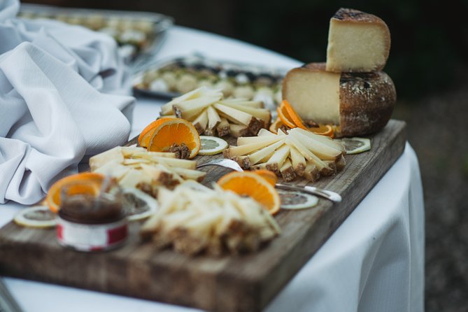 Private Tour: Pienza and Montalcino Organic Cheese and Wine Tour - Stop 2: Piazza Pio II and Cathedral Area in Pienza