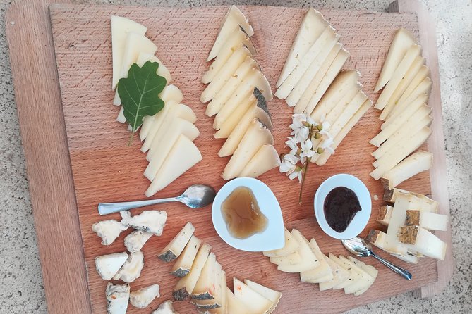 Private Tour: Pienza and Montalcino Organic Cheese and Wine Tour - Stop 3: Montalcino Town Time and Brunello Cellar Tastings