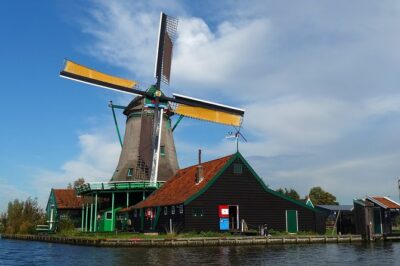 Private Tulip Fields, Windmills and Cheese Tour from Amsterdam - Tulip Experience Amsterdam: More Than a Pretty Garden