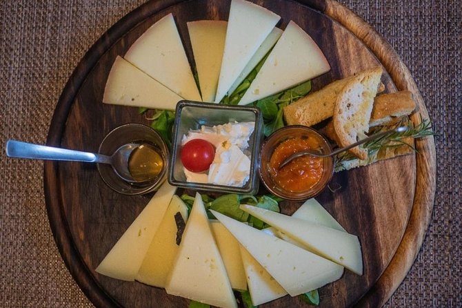 Private Wine, Evo oil & Cheese Tasting - A One-Hour San Gimignano Wine Tasting That Feels Like Real Farm Time