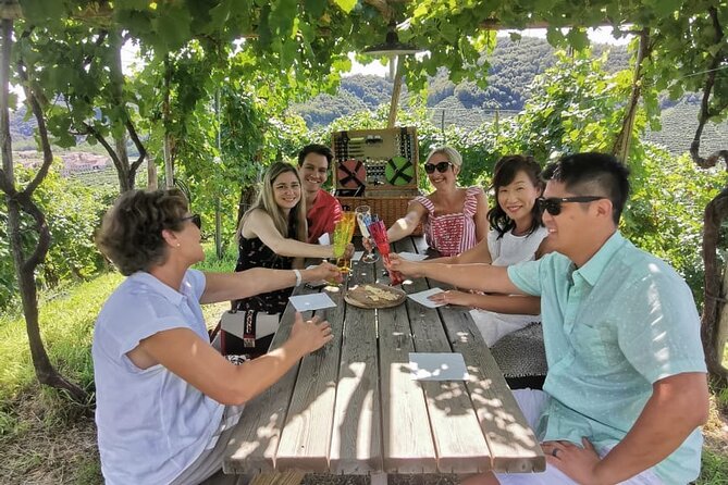 Prosecco Hills Wine and Cheese Gourmet Discovery - Guides and group size: small group energy that actually helps