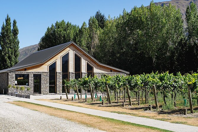 Queenstown Classic Wine Tour: 3 Winery Visits, Cave Tour & Cheese - Small Group Size (12 Max): Why It Feels Personal