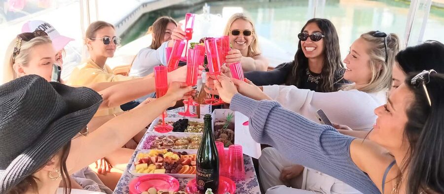 Romantic Boat Cruise with Wine & Cheese or Surprise Dinner - Route, timing, and what the 1–90 minute window really means