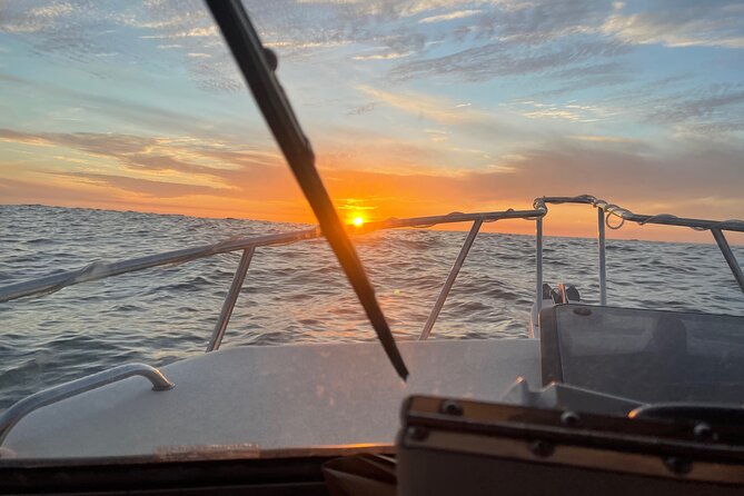 Romantic Wine and Cheese Boat Tower Cruise - Wine and cheese on the water, with no corkage fee
