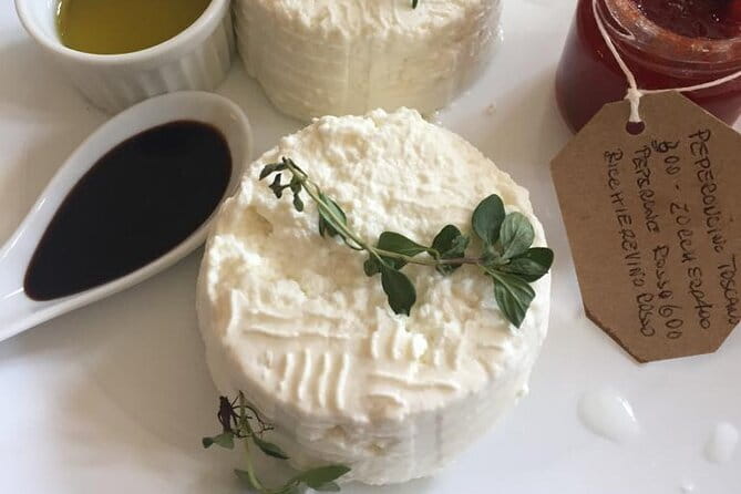 Semi Private tasting and Cheese-making Class in Florence - A 90-minute Florence reset with cheese on the agenda