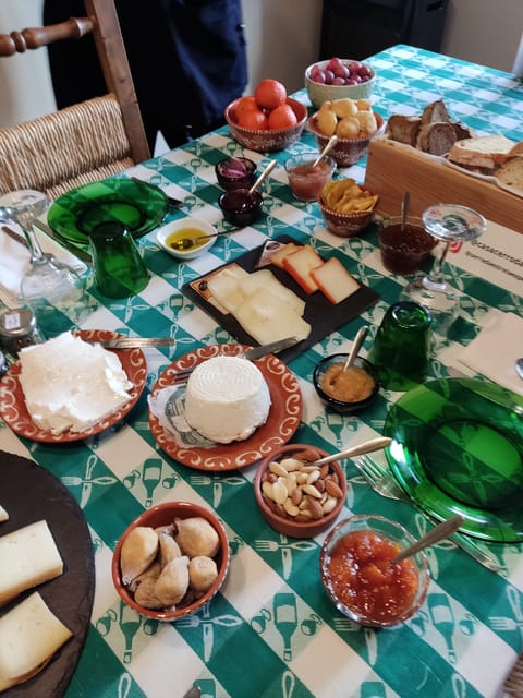 Serra da Estrela: Serra da Estrela cheese tasting - Where you’ll eat: patio at dusk or indoors by the fireplace