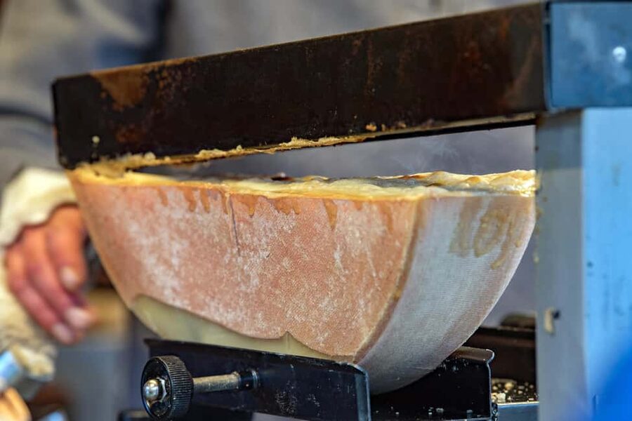 Swiss Cheese Tasting Experience | Basel - The cheese shop experience: buying without pressure