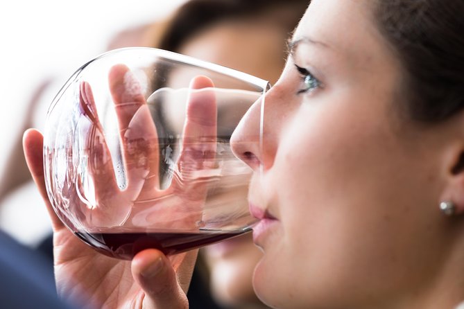 Tasmanian Premium Wine Tour with Tasmanian Cheese Platter - Four winery stops: how the day stays fun instead of chaotic