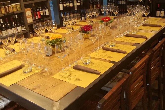 Taste of Lake Como: 4 Wines Paired with Local Cheese Charcuterie - Small Group Energy: Conversation Without the Chaos